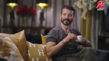 إعلان جديد.. خالد النبوي يتحدث عن بنكه الخاص مع عبلة كويل